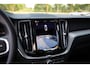 Volvo XC60 2.0 T6 Plug-in hybrid AWD Plus Bright , Trekhaak, Apple Carplay, Stuur/stoelverwarming, Panoramadak, Cruise control