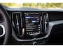Volvo XC60 2.0 T6 Plug-in hybrid AWD Plus Bright , Trekhaak, Apple Carplay, Stuur/stoelverwarming, Panoramadak, Cruise control