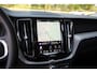 Volvo XC60 2.0 T6 Plug-in hybrid AWD Plus Bright , Trekhaak, Apple Carplay, Stuur/stoelverwarming, Panoramadak, Cruise control