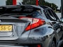 Toyota C-HR / C-HR+ 1.8 Hybrid Dynamic | Origineel NL | Camera | Stoelverwarming | Adaptieve Cruise Control | Climate Control | 18'' Lichtmetalen Velgen | Metallic Lak | Lederen Bekleding Cognac | All Season Banden |