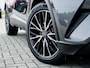 Toyota C-HR / C-HR+ 1.8 Hybrid Dynamic | Origineel NL | Camera | Stoelverwarming | Adaptieve Cruise Control | Climate Control | 18'' Lichtmetalen Velgen | Metallic Lak | Lederen Bekleding Cognac | All Season Banden |