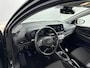 Hyundai i20 1.0 T-GDI COMFORT | NAVI via APPLE CARPLAY & ANDROID AUTO | CRUISE | AIRCO | CAMERA | PDC | 16'' LM VELGEN | BTW AUTO | FABRIEKSGARANTIE GELDIG T/M 12-2027! |