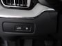 Volvo XC60 2.0 T6 Plug-in hybrid AWD Automaat Plus Dark DEMO ! Adaptieve cruise control Leder Navigatie Google Harman Kardon Panorama dak Lichtmetalen Velgen Dab Stoelverwarming Camera 360 Led Climate control Apple Carplay/ Android Auto