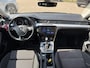 Volkswagen Passat 1.8 TSI Business Edition R Automaat | Climate control | Achteruitrij camera | Navigatie | Elektrisch Pakket | Afneembare Trekhaak | Ergo-Comfort stoel | Parkpilot | LM-Velgen | LED Verlichting
