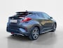 Toyota C-HR / C-HR+ 1.8 Hybrid Bi-Tone | Side Bars| Leer| Lichtmetalen velgen| Stoel verwarming| 4 seizoenbanden| Afneembare trekhaak| JBL speakers| BI-Tone uitvoering| Navigatie| Metalliclak