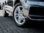 Audi Q3 1.4 TFSI CoD Sport S Line Edition | 3x S-Line | Trekhaak (wegklapbaar) | LED Koplampen | Stoelverwarming | Elektrische Kofferklep | Climate Control | Cruise Control | Parkeersensoren | Daytona Metallic Lak | 18'' Lichtmetalen Velgen |
