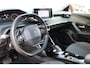 Peugeot 2008 1.2 PureTech 130pk EAT8 Allure Pack | Automaat | Navigatie | Camera | Trekhaak | Apple carplay | Mistlampen | NL auto |