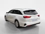Kia Ceed Sportswagon 1.0 T-GDi DynamicPlusLine | Stoel- en stuurverwarming | Elektrisch bedienbare achterklep | Parkeersensoren voor- en achter | Achteruitrijcamera | Apple/Android Carplay | Navi | Cruise Control