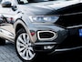 Volkswagen T-Roc 1.5 TSI Style | Trekhaak | Origineel NL | 2e Eigenaar | LED Koplampen | Keyless Entry | Adaptieve Cruise Control | Virtual Cockpit | Climate Control | Privacy Glas | Metallic Lak | DAB+ Radio | Regensensor |