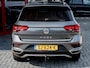 Volkswagen T-Roc 1.5 TSI Style | Trekhaak | Origineel NL | 2e Eigenaar | LED Koplampen | Keyless Entry | Adaptieve Cruise Control | Virtual Cockpit | Climate Control | Privacy Glas | Metallic Lak | DAB+ Radio | Regensensor |