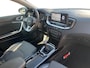 Kia Ceed Sportswagon 1.0 T-GDi DynamicPlusLine | Apple Carplay / Android Auto | Navigatiesysteem | Stoel + Stuurverwarming | Licht + Regensensor | Parkeersensoren Voor + Achter | Camera Achter | Elektrisch Bedienbare Achterklep | Cruise Control | Rijstrooksensor + Correctie