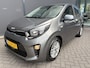 Kia Picanto 1.0 DPi DynamicLine Achteruitrijcamera - Apple carplay - Airco - Cruise control - Licht metalen velgen 14 inch - Bluetooth - Radio - Start/stop systeem - Stuur multifunctioneel - Navigatie