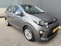 Kia Picanto 1.0 DPi DynamicLine Achteruitrijcamera - Apple carplay - Airco - Cruise control - Licht metalen velgen 14 inch - Bluetooth - Radio - Start/stop systeem - Stuur multifunctioneel - Navigatie