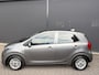 Kia Picanto 1.0 DPi DynamicLine Achteruitrijcamera - Apple carplay - Airco - Cruise control - Licht metalen velgen 14 inch - Bluetooth - Radio - Start/stop systeem - Stuur multifunctioneel - Navigatie