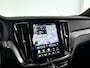 Volvo V60 T8 Plug-in hybrid AWD Plus Dark | 360° camera | Harman Kardon | Stoel- en stuurverwarming | Trekhaak