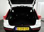 Volvo XC40 T2 Momentum Business | Parkeercamera | Climate control | Cruise control | Navigatie