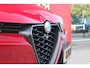 Alfa Romeo Tonale 1.5T 160PK Hybrid Veloce TECHNOLOGY PACK: PARKEERWAARSCHUWING VOOR EN ACHTER/360° CAMERA / AUTONOMOUS DRIVING LEVEL 2: ADAPTIVE CRUISE CONTROL/LANE CENTERING ASSIST/TRAFFIC JAM ASSIST DODEHOEK DETECTIE AUTOMATISCH DIMMENDE BUITENSPIEGELS ELEKTRISCH BEDIENBARE ACHTERKLEP | 19" LICHTMETALEN VELGEN | DRAADLOZE TELEFOONLADER | NAVIGATIE | DRAADLOZE APPLE CARPLAY/ANDROID AUTO | FULL LED MATRIX KOPLAMPEN |