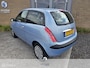 Lancia Ypsilon 1.4-16V Oro