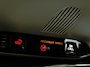 Volvo XC40 T4 Recharge R-Design Expression | Parkeercamera | Stoel- en stuurverwarming | Cruise control | Trekhaak