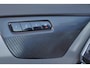Volvo XC90 T8 Recharge AWD Inscription Ex. - IntelliSafe Assist & Surround - Elektrisch verstelbare voorstoelen met zittingverlengers & geheugen - Adaptieve LED koplampen - Harman Kardon audio - Standkachel - Verwarmbare voorruit - Verwarmde voorstoelen & stuur - Keyless - Parkeersensoren voor & achter - Parkeercamera achter - Elektrisch bedienbare kindersloten - Geïntegreerde kinderzitverhogers achter - 20 inch LMV