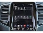 Volvo XC90 T8 Recharge AWD Inscription Ex. - IntelliSafe Assist & Surround - Elektrisch verstelbare voorstoelen met zittingverlengers & geheugen - Adaptieve LED koplampen - Harman Kardon audio - Standkachel - Verwarmbare voorruit - Verwarmde voorstoelen & stuur - Keyless - Parkeersensoren voor & achter - Parkeercamera achter - Elektrisch bedienbare kindersloten - Geïntegreerde kinderzitverhogers achter - 20 inch LMV