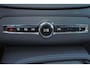 Volvo XC90 T8 Recharge AWD Inscription Ex. - IntelliSafe Assist & Surround - Elektrisch verstelbare voorstoelen met zittingverlengers & geheugen - Adaptieve LED koplampen - Harman Kardon audio - Standkachel - Verwarmbare voorruit - Verwarmde voorstoelen & stuur - Keyless - Parkeersensoren voor & achter - Parkeercamera achter - Elektrisch bedienbare kindersloten - Geïntegreerde kinderzitverhogers achter - 20 inch LMV