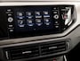 Volkswagen Polo 1.0 Sportline (APPLE CARPLAY, CRUISE, SPORTSTOELEN, BLUETOOTH, NIEUWE APK, ARMSTEUN, NIEUWSTAAT)