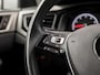 Volkswagen Polo 1.0 Sportline (APPLE CARPLAY, CRUISE, SPORTSTOELEN, BLUETOOTH, NIEUWE APK, ARMSTEUN, NIEUWSTAAT)