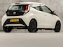 Toyota Aygo 1.0 VVT-i x-play Sport (NAVIGATIE, CAMERA, BLUETOOTH, CRUISE, SPORTSTOELEN, ELEK RAMEN, NIEUWSTAAT)