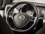 Toyota Aygo 1.0 VVT-i x-play Sport (NAVIGATIE, CAMERA, BLUETOOTH, CRUISE, SPORTSTOELEN, ELEK RAMEN, NIEUWSTAAT)
