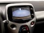 Toyota Aygo 1.0 VVT-i x-play Sport (NAVIGATIE, CAMERA, BLUETOOTH, CRUISE, SPORTSTOELEN, ELEK RAMEN, NIEUWSTAAT)