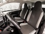 Toyota Aygo 1.0 VVT-i x-play Sport (NAVIGATIE, CAMERA, BLUETOOTH, CRUISE, SPORTSTOELEN, ELEK RAMEN, NIEUWSTAAT)