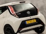 Toyota Aygo 1.0 VVT-i x-play Sport (NAVIGATIE, CAMERA, BLUETOOTH, CRUISE, SPORTSTOELEN, ELEK RAMEN, NIEUWSTAAT)