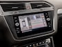 Volkswagen Tiguan Allspace 2.0 TSI 4Motion R-Line 7 Persoons 190Pk Automaat (2X R-LINE, PANORAMADAK, VIRTUAL COCKPIT, 360 CAMERA, DRIVE MODE, KEYLESS, ADAPTIVE CRUISE, HEAD-UP DISPLAY, ELEK ACHTERKLEP, APPLE CARPLAY, NIEUWSTAAT)