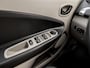 Renault Zoe Q210 Zen Quickcharge 22 kWh (ex Accu) Automaat (NAVIGATIE, CAMERA, CLIMATE, SPORTSTOELEN, GETINT GLAS, CRUISE, NIEUWSTAAT)