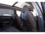 Lynk & Co 01 1.5 | Plug-in Hybrid | PHEV | Panoramadak | 360 Graden Camera | Infinity Audio Systeem | Lichtmetalen Velgen 20 inch | Adaptive Cruise Control | Elektrisch bedienbare achterklep | Apple Carplay/Android Auto | Stoelverwarming | Achteruitrijcamera | Keyless
