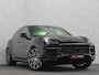 Porsche Cayenne Coupé 3.0 E-Hybrid | Passenger Display | 360 Camera | Sport-Design | ACC | Sport-Chrono | Soft-Close | BOSE | Panorama | Trekhaak 3500kg trekgewicht | 4-Zone Clima | Matrix-LED | Keyless-Entry | Sfeerverlichting | Luchtvering | 22 Inch | Leder Dashboard | Dodehoek | Memory | Carplay |