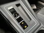 Volkswagen Golf Variant 1.5 eTSI Life Business / AUTOMAAT/ TREKHAAK/ CAMERA/ PARK. SENSOREN/ DODE HOEK/ MEMORY SEATS/ LED/ STOEL-STUURVERWARM./ STOELMASSAGE/ KEYLESS/ ADAPT. CRUISE/ APP CONNECT/ NAVI/ CLIMA/ DAB/ 16" LMV
