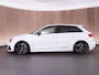 Audi RS3 Sportback 2.5 400pk TFSI quattro |RS-seats|ABT veren|ABT frontlip & difussor|ABT 19" LMV|custom stuur|bluetooth|navigatie|stoelverwarming|parkeersensoren voor en achter|LED-dagrijverlichting|