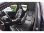 Volvo XC60 T6 Recharge AWD Plus Dark | Longe Range | Stoelverwarming & Koeling | Trekhaak | Leder | Parkeercamera | H/K | Pilot Assist | Keyless