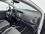 Toyota Yaris 1.5 HYBRID Y20 LIMITED | ALL SEASONS | PDC | CAMERA | NAVI | CLIMA | 15'' LM VELGEN | CRUISE | HYBRID | AUTOMAAT |