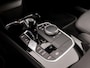BMW 1-Serie 118i Sport Automaat (APPLE CARPLAY, DEALER ONDERHOUDEN, STOELVERWARMING, CAMERA, SPORTSTOELEN, GETINT GLAS, LANE ASSIST, GROOT NAVI, CRUISE, NIEUWSTAAT)