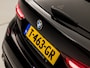 BMW 1-Serie 118i Sport Automaat (APPLE CARPLAY, DEALER ONDERHOUDEN, STOELVERWARMING, CAMERA, SPORTSTOELEN, GETINT GLAS, LANE ASSIST, GROOT NAVI, CRUISE, NIEUWSTAAT)
