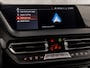 BMW 1-Serie 118i Sport Automaat (APPLE CARPLAY, DEALER ONDERHOUDEN, STOELVERWARMING, CAMERA, SPORTSTOELEN, GETINT GLAS, LANE ASSIST, GROOT NAVI, CRUISE, NIEUWSTAAT)