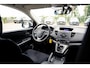 Honda CR-V 2.0 Elegance | Trekhaak | PDC voor en achter | All Season banden | Climate control | Cruise control | Stoelverwarming | Camera