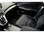 Honda CR-V 2.0 Elegance | Trekhaak | PDC voor en achter | All Season banden | Climate control | Cruise control | Stoelverwarming | Camera