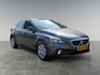 Volvo V40 Cross Country T4 Momentum | Panoramadak | Trekhaak afneembaar | Dealerondehouden | 1e eigenaar