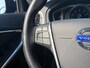Volvo V40 Cross Country T4 Momentum | Panoramadak | Trekhaak afneembaar | Dealerondehouden | 1e eigenaar