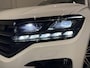 Volkswagen Touareg R 3.0 TSi 4MOTION eHybrid 462PK PANO/PUGLIA/LUCHTVERING/NACHT-ZICHT/TREKHAAK/22"/SOFT-CLOSE/360CAMERA/ACC/DYNAUDIO/HEAD-UP/BLACK-OPTIC/MAXTON-BODYKIT/DRIVER ASS.PLUS/MASSAGE/FULL OPTIONS/VOLLEDIG VW DEALER HISTORIE