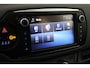 Toyota Yaris 1.5 Hybrid Dynamic | Origineel NL | Fietsensteun | Navigatie | Keyless | Cruise Control | Clima | Camera | 16 inch | Bluetooth | Dakspoiler